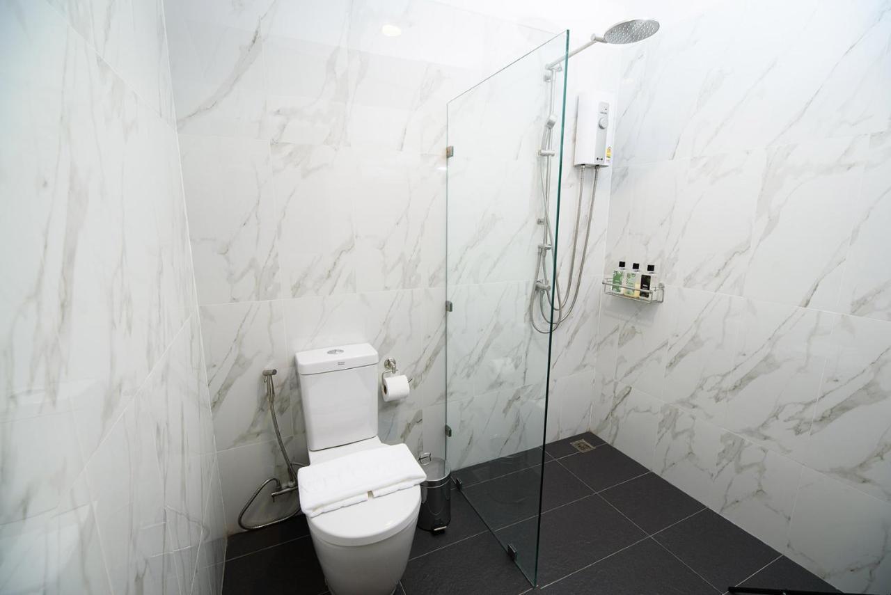 Himku Hotel - Adult Only Csiangmaj Kültér fotó